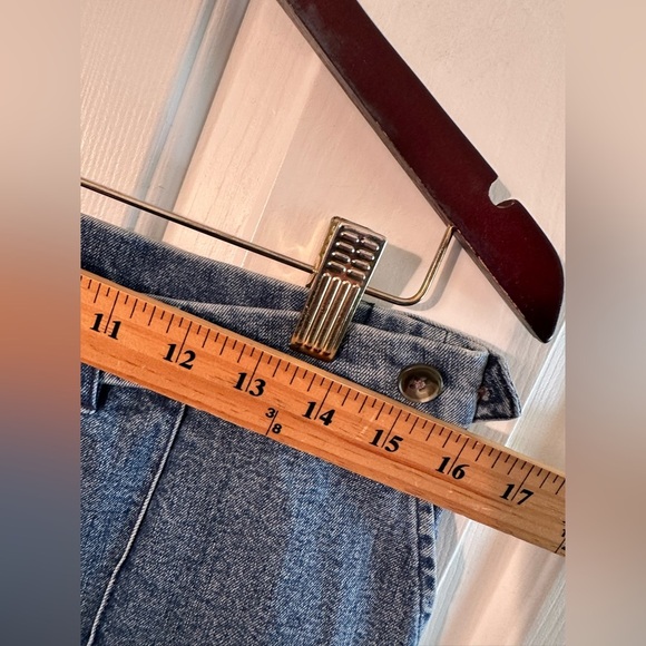 LAUREN RALPH LAUREN 8 Vintage Straight Leg Center Seam Flat Front Stone Washed - Picture 2 of 12